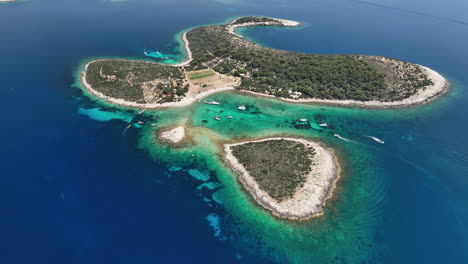Birds-eye-view-over-the-small-group-of-Islands-off-the-coast-of-Vis,-Croatia