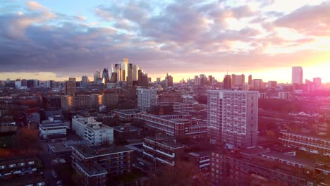 Cinematic-drone-shot-skyscrapers-and-high-rises-in-London-at-sunset