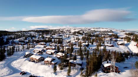 Imágenes-De-Drones-De-La-Estación-De-Esquí-Noruega-De-Norefjell