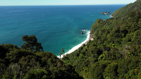 Neuseeland-Westküste-Reisen-Urlaubsziel-Für-Naturliebhaber-Luftaufnahme-Eines-Sonnigen-Tages-über-Der-Küste