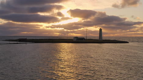 Lighthouse-in-beautiful-dramatic-sunset