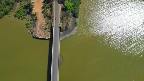 Brücke-In-Einem-Fluss-Draufsicht-Alibag-Indien-Revdanda-Murud-Brücke