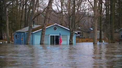 Überschwemmtes-Zuhause,-Naturkatastrophe,-Apokalypse,-Sturm,-Hurrikan,-Klimawandel,-Globale-Erwärmung,-Drohne