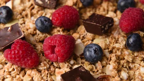 Close-up-detailed-shot-of-a-granola-breakfast-with-fruit