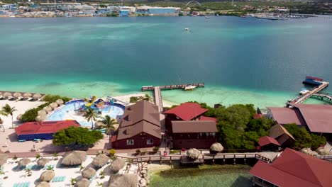 Bienvenido-A-Palm-Island,-Aruba