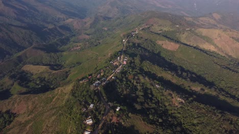 Drone-flight-over-the-town-of-La-Sierra,-in-the-state-of-Cojedes,-Venezuela
