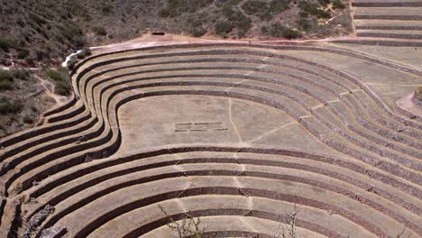 Archäologischer-Komplex-Moray-Andenes-Inka-Steinarbeiten-–-Cusco,-Peru-4