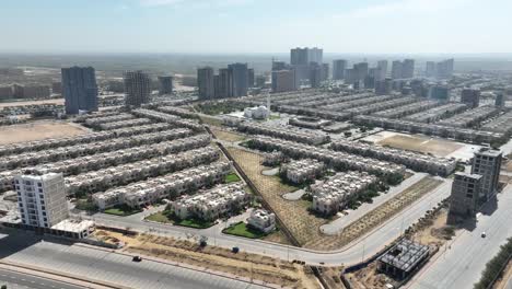 Casas-Modernas-Urbanización-De-La-Ciudad-De-Bahria-En-Karachi