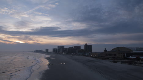 Atlantic-City,-New-Jersey-–-Zeitraffer-Am-Strand-–-Tag-Und-Nacht