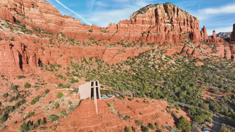 Kapelle-Des-Heiligen-Kreuzes-In-Sedona,-Arizona-Red-Rock-Country
