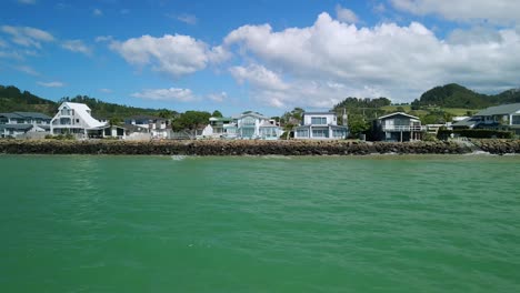 Luxuriöse,-Millionenschwere-Strandimmobilien-Entlang-Der-Coromandel-Halbinsel-In-Neuseeland
