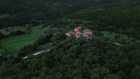 Enjoy-breathtaking-views-of-Tuscany's-iconic-hills-with-this-drone-footage