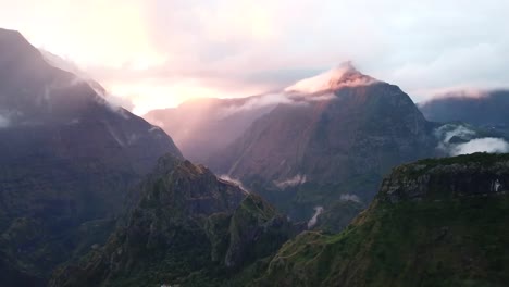 Mafate-4K-Sunset-Drone-Footage,-Reunion-Island