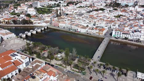 Algarve-Portugal-Tavira-plaza-and-park