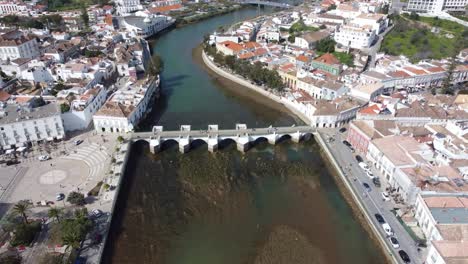 Puente-Ponte-Romana-Sobre-El-Río-Galao,-El-Centro-Del-Casco-Antiguo-De-Tavira-Algarve-Portugal