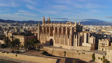Palma-cathedral-filmed-by-drone