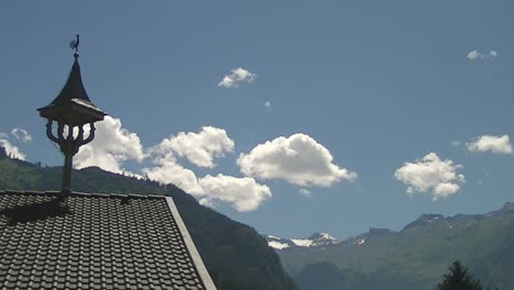 Wolken-über-Den-österreichischen-Alpen