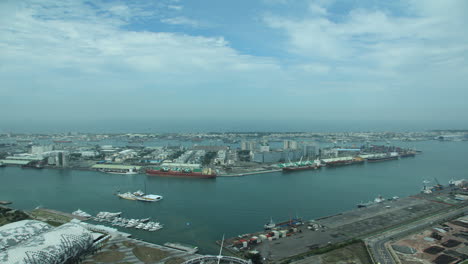 Daytime-timelapse-of-a-harbour-in-Taiwan