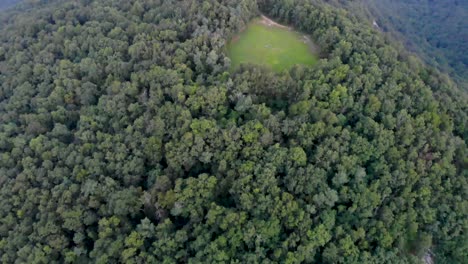Drone-footage-flying-over-and-around-Yonah-Mt