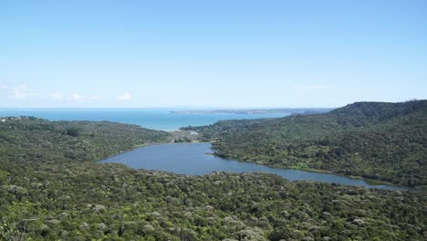 Panoramablick-Auf-Die-Sonnige-Landschaft-Neuseelands