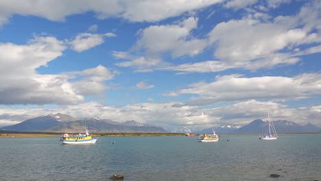 Fishing-boats-in-the-harbour-in-Puerto-Natales,-Chile