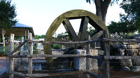 This-is-a-video-of-a-water-wheel-in-a-park-in-Fredericksburg-Texas