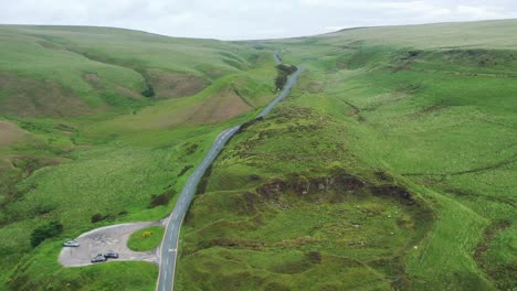 A-long-road-winding-thorough-English-countryside