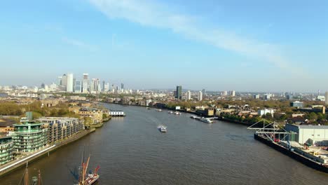 Arial-shot-of-the-famous-river-in-London