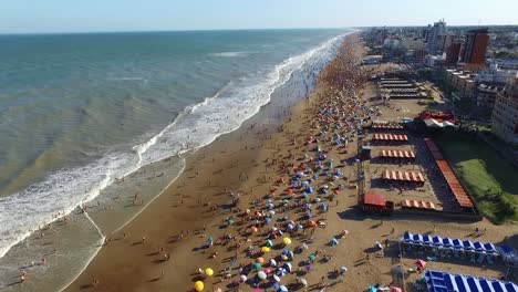 Aerial-scene-with-drone-from-the-beach