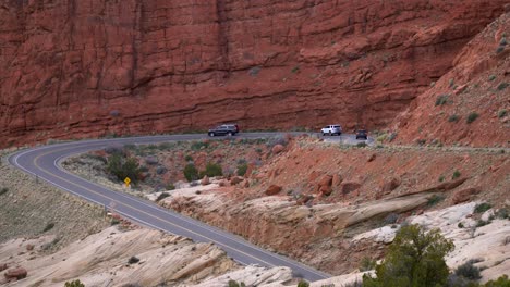 Scenic-drive-at-the-Arches-National-Park