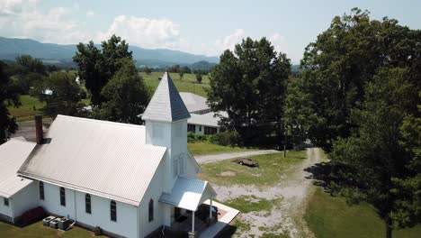 Pullout-arial-of-serene-chapel-near-Abington-Virginia