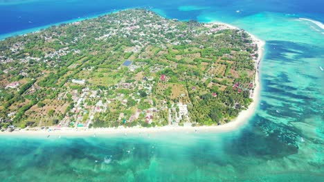 Maldivas,-Atolón-Tropical-Isla-Rodeada-Por-El-Arrecife-De-Coral-Con-Naturaleza-Preservada-Y-Hoteles-Y-Resorts-De-Lujo