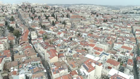 Aerial-footage-of-Mea-Shearim-neighborhood-in-the-heart-of-Jerusalem,-israel