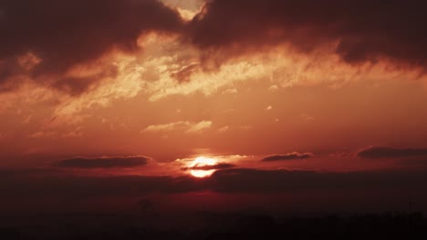 Wunderschöne-Panorama-Sonnenaufgangsszene
