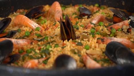 Delicious-Paella-with-mussels-and-shrimp