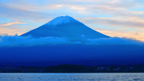 Zeitraffer-Der-Wunderschönen-Landschaft-Des-Fuji-Gebirges-In-Japan