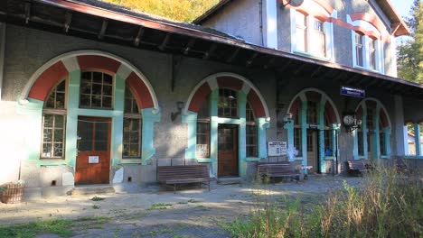 Small-abandoned-railway-station-Sabotkovci-Bulgaria