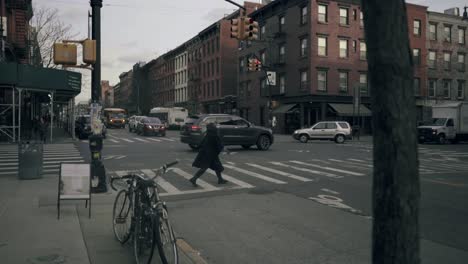 Autostopp-An-Einer-Ampel-In-Greenpoint,-Brooklyn,-New-York