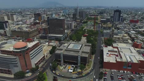 Aerial-wide-shot-of-the-Macroplaza-of-Monterrey,-Mexico
