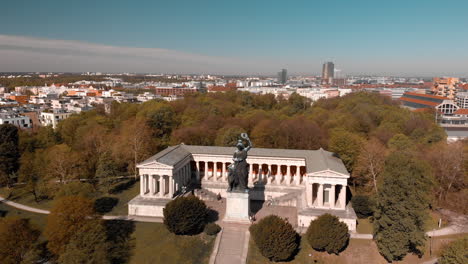 Aerial-of-Bavaria-Statue,-Munich,-Drone-flight-over-Bavarian-royal-palace---hall-of-fame