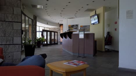Wartezimmer-Der-Kontinentalen-Büros-In-Silao,-Guanajuato,-Mexiko