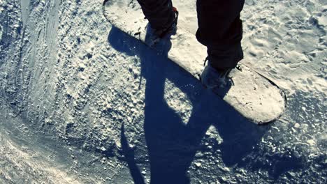 Schatten-Eines-Snowboarders-Auf-Dem-Schnee