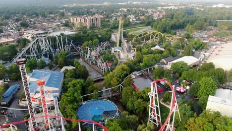 Hershey-Park's-roller-coasters-and-rides-on-a-bright-summer-morning