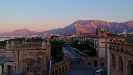 Palermo,-Italien:-Luftaufnahme-Bei-Sonnenuntergang-Des-Corso-Vittorio-Emanuele-Zwischen-Porta-Nuova-Und-Porta-Felice