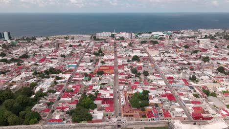 Flying-over-the-walled-city-of-campeche