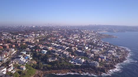 Aerial-View-of-Coastal-City-of-Sydney,-Maroubra-beach,-Australia