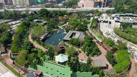 Pavillon-Der-Absoluten-Perfektion-Und-Nan-Lianas-Garten-Im-Herzen-Von-Hong-Kong,-Luftaufnahme