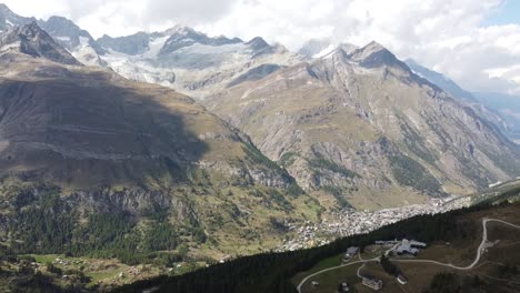 Drone-flight-over-Swiss-Zermatt