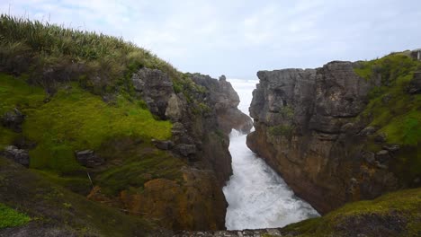 Blowhole-and-wild-waves-in-the-ciffs