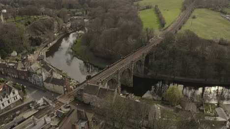 Drohnenaufnahme-Eines-Römischen-Brückenviadukts-In-Knaresborough,-North-Yorkshire